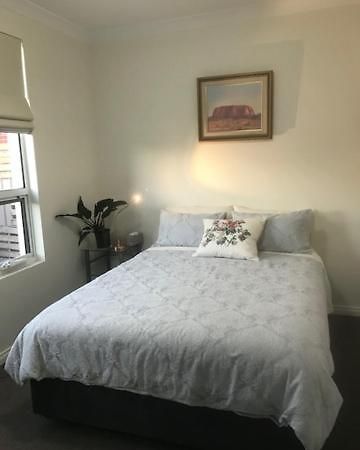 Not Quite The Ritz Bed & Breakfast Adelaide Ngoại thất bức ảnh